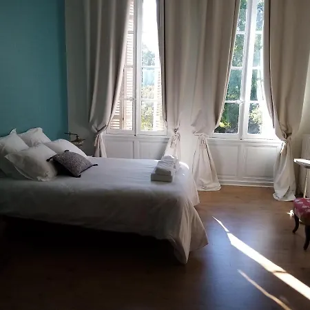 Domaine De Pladuc Bed & Breakfast Lachaise